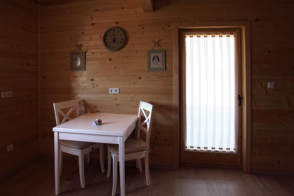 Krasograd Villa Pisarovina Værelse billede